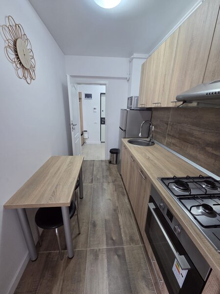 Biruintei, inchiriere garsoniera decomandata, metrou Tudor Arghezi,